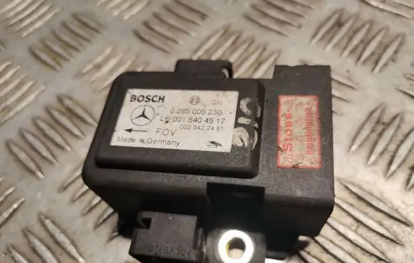 Mercedes-Benz E W210 Yaw turn rate sensor 0015404517