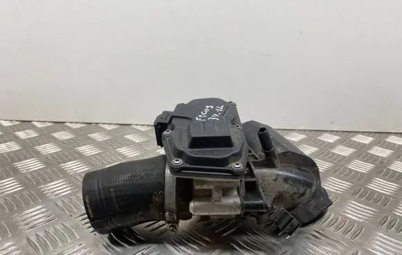 Ford Focus Throttle valve CM5G9F991FC
