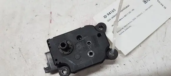 Mercedes-Benz E W211 Air flap motor/actuator A2038201642