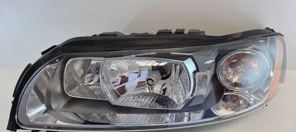 Volvo XC70 Headlight/headlamp