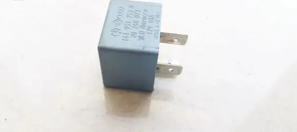 Volkswagen Golf IV Other relay 141951253B 20240072
