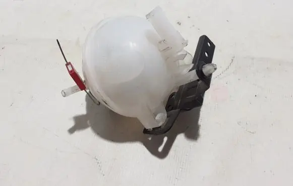 Cupra Formentor Coolant expansion tank/reservoir 5Q0121407O
