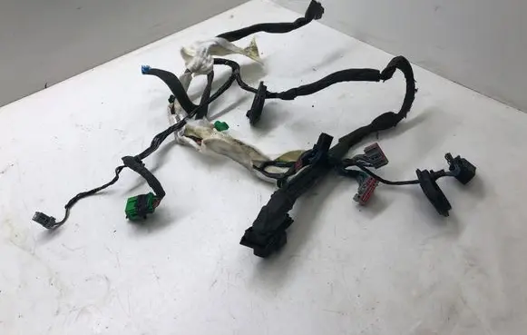 Volvo S80 Front door wiring loom 30773656