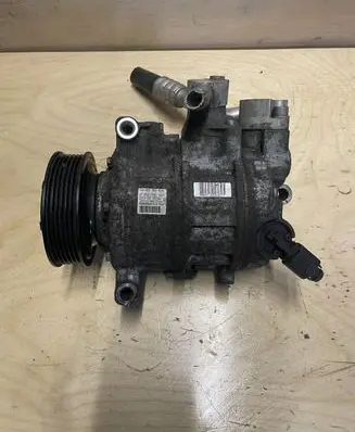 Audi A4 S4 B8 8K Air conditioning (A/C) compressor (pump) 8K0260805L