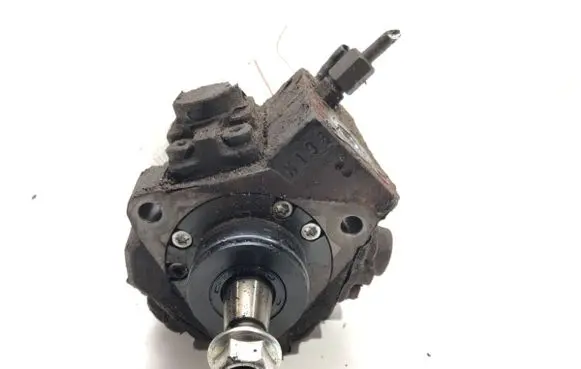 KIA Ceed Fuel injection high pressure pump D4FB