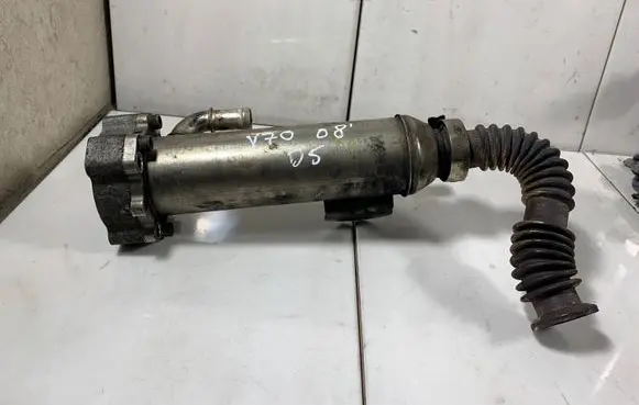 Volvo V70 EGR valve cooler 880766L