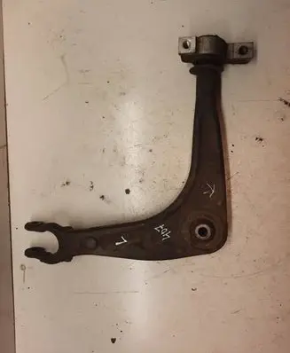 Peugeot 407 Front lower control arm/wishbone