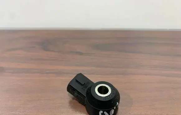 Mitsubishi ASX Detonation knock sensor 1865A040 KNE23B