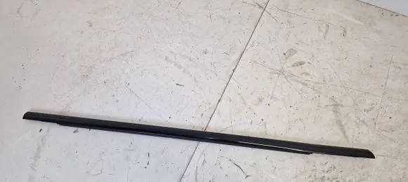 Land Rover Range Rover Evoque L538 Rear door windshield rail 