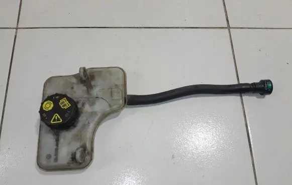 Ford S-MAX Brake fluid reservoir A426K2C246