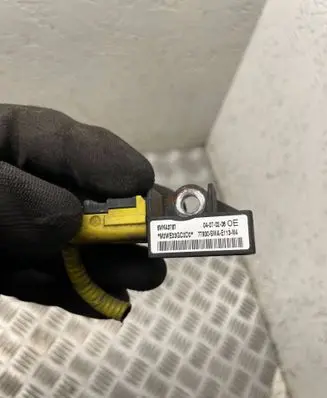 Honda CR-V Airbag deployment crash/impact sensor 5WK43787 5WK43187