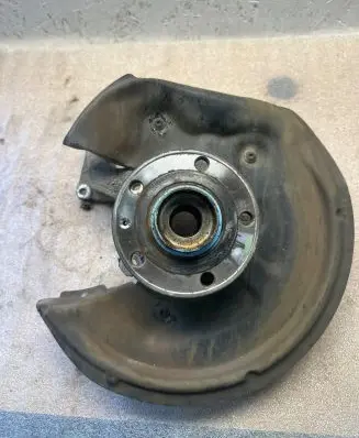 Volkswagen Tiguan Rear wheel hub 5N0615612D