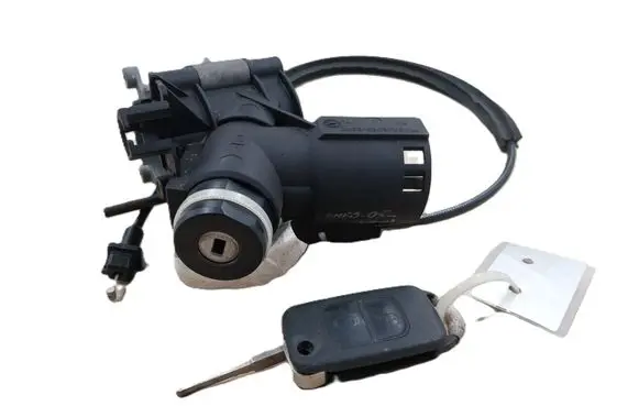 Mercedes-Benz Vaneo W414 Ignition lock A1684600304