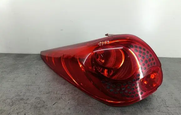 Peugeot 207 Rear/tail lights 