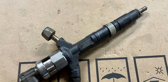 Toyota Land Cruiser (J120) Fuel injector 2367030020 02500577