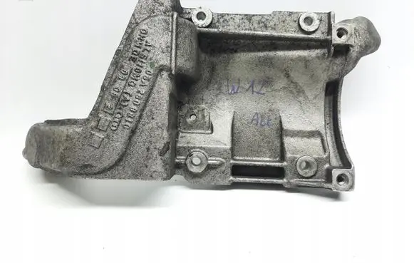 Audi Q7 4M Engine mount bracket 05A260881C