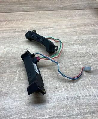 BMW 5 E39 Steering wheel buttons/switches 8363700 8380274