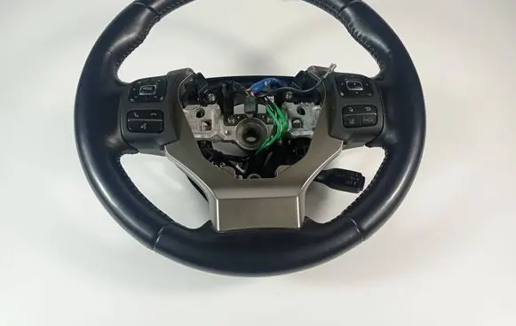 Lexus NX Steering wheel