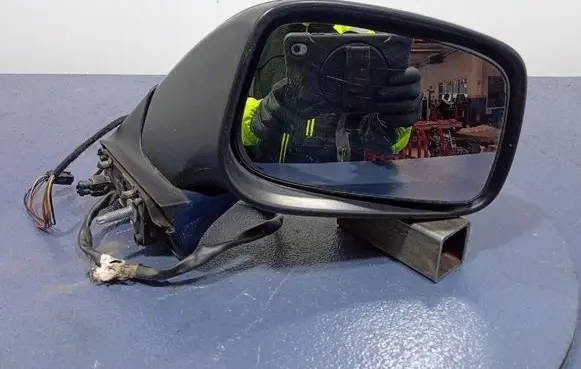 Peugeot 807 Front door electric wing mirror 