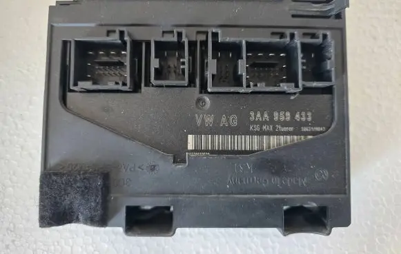 Volkswagen PASSAT B7 Comfort/convenience module 3AA959433