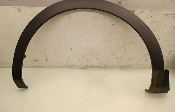Front arch trim
