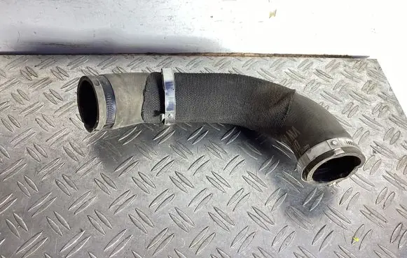 Porsche Cayenne (9Y0 9Y3) Intercooler hose/pipe 4M0145738AE