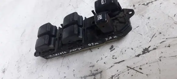 Mazda 626 Electric window control switch 84040 13080