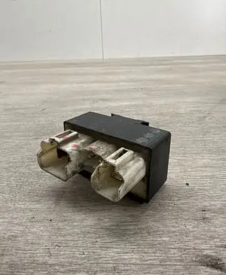 Coolant fan relay