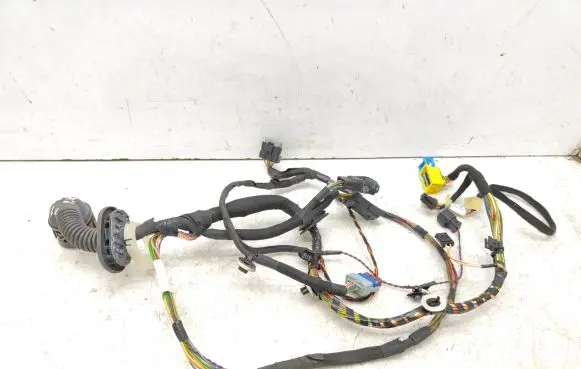 Peugeot 508 RXH Front door wiring loom 9804093780
