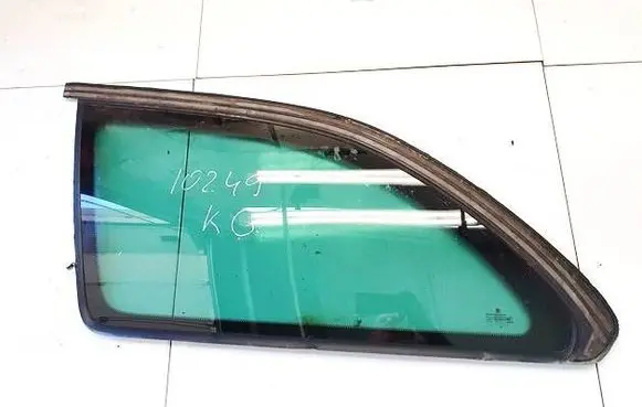 Skoda Octavia Mk2 (1Z) Rear side window dot24m85as3