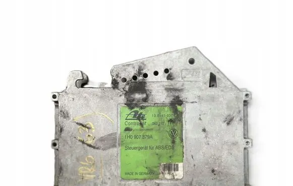 Volkswagen Golf III ABS control unit/module 1H0907379A