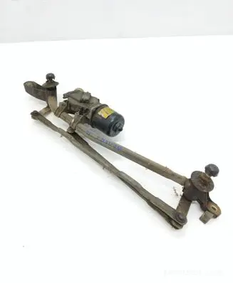 Nissan Almera N16 Front wiper linkage 