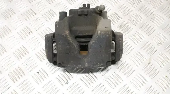 Honda Civic IX Front brake caliper