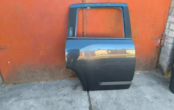 Jeep Compass Rear door