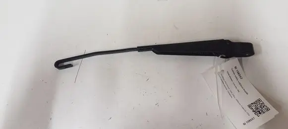 Toyota Avensis T220 Rear wiper blade arm 0197 948