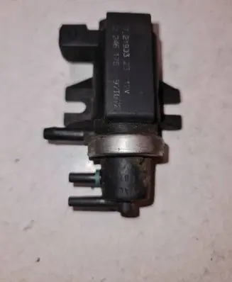 BMW 7 E38 Turbo solenoid valve 72190323 246175