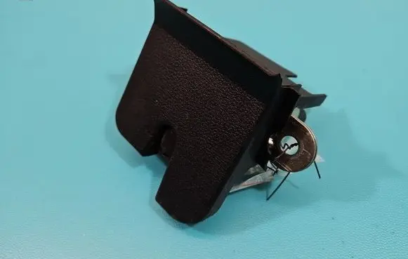Tailgate/trunk/boot lock/catch/latch