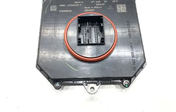 Jeep Cherokee Voltage converter/converter module 10EEG180571