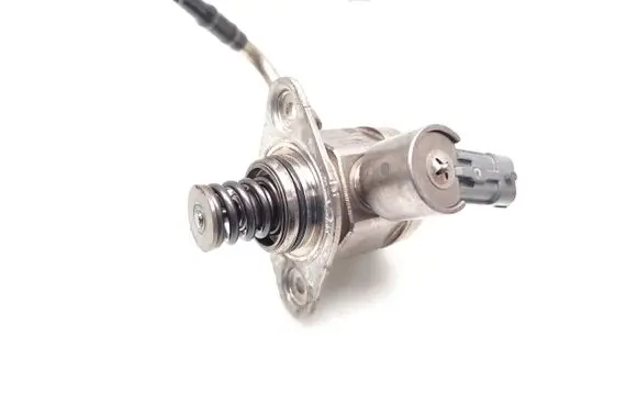Ford Focus Fuel injection high pressure pump CM5G-9D376-GA 0261520095