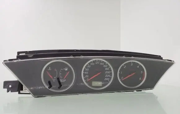 Nissan Primera Speedometer (instrument cluster) 2818563 AV619 2818563AV619