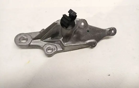 Peugeot 3008 II Other engine bay part 334413060