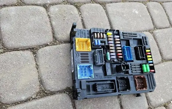 Opel Mokka B Fuse 9855665080 985566508000