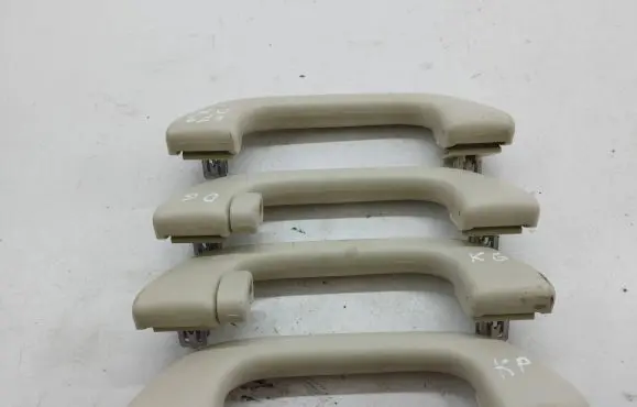 Honda CR-V A set of handles for the ceiling YR416l