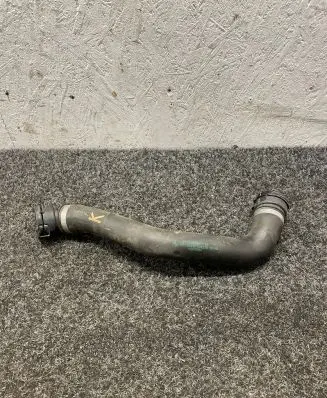 BMW 5 G30 G31 Engine coolant pipe/hose 8572911