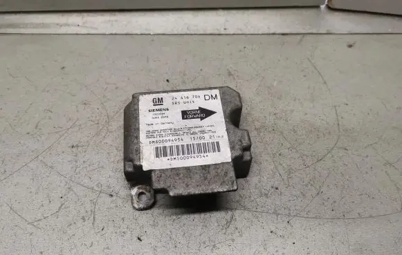 Opel Zafira A Airbag control unit/module 24416704