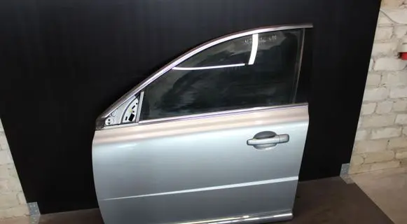 Volvo S80 Front door