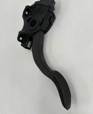 Volvo S80 Accelerator throttle pedal 6G929F836BC 30082006 6PV00922001