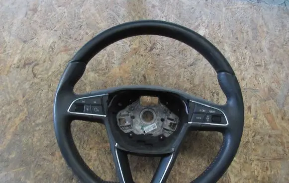 Seat Ibiza V (KJ) Steering wheel