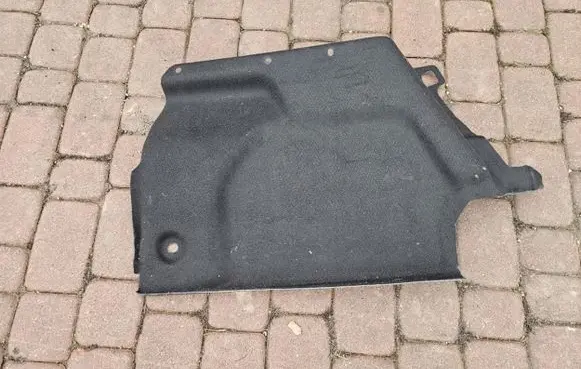 Trunk/boot side trim panel
