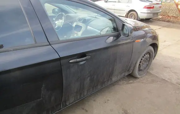 Ford Mondeo MK IV Front door 